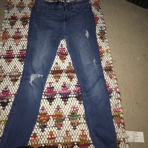 Hollister holy jeans